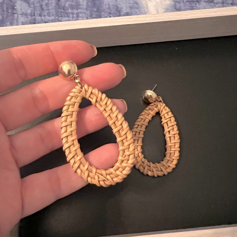 Earrings ☀️